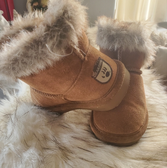 Kids Bearpaw Hickory Helaina Winter Boots - Picture 4 of 7